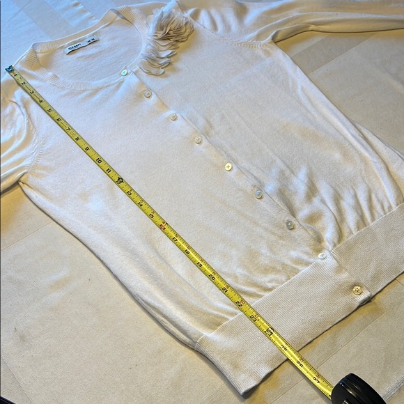 Old Navy Vintage Women’s Long Sleeve Button Down Sweater - Picture 6 of 7